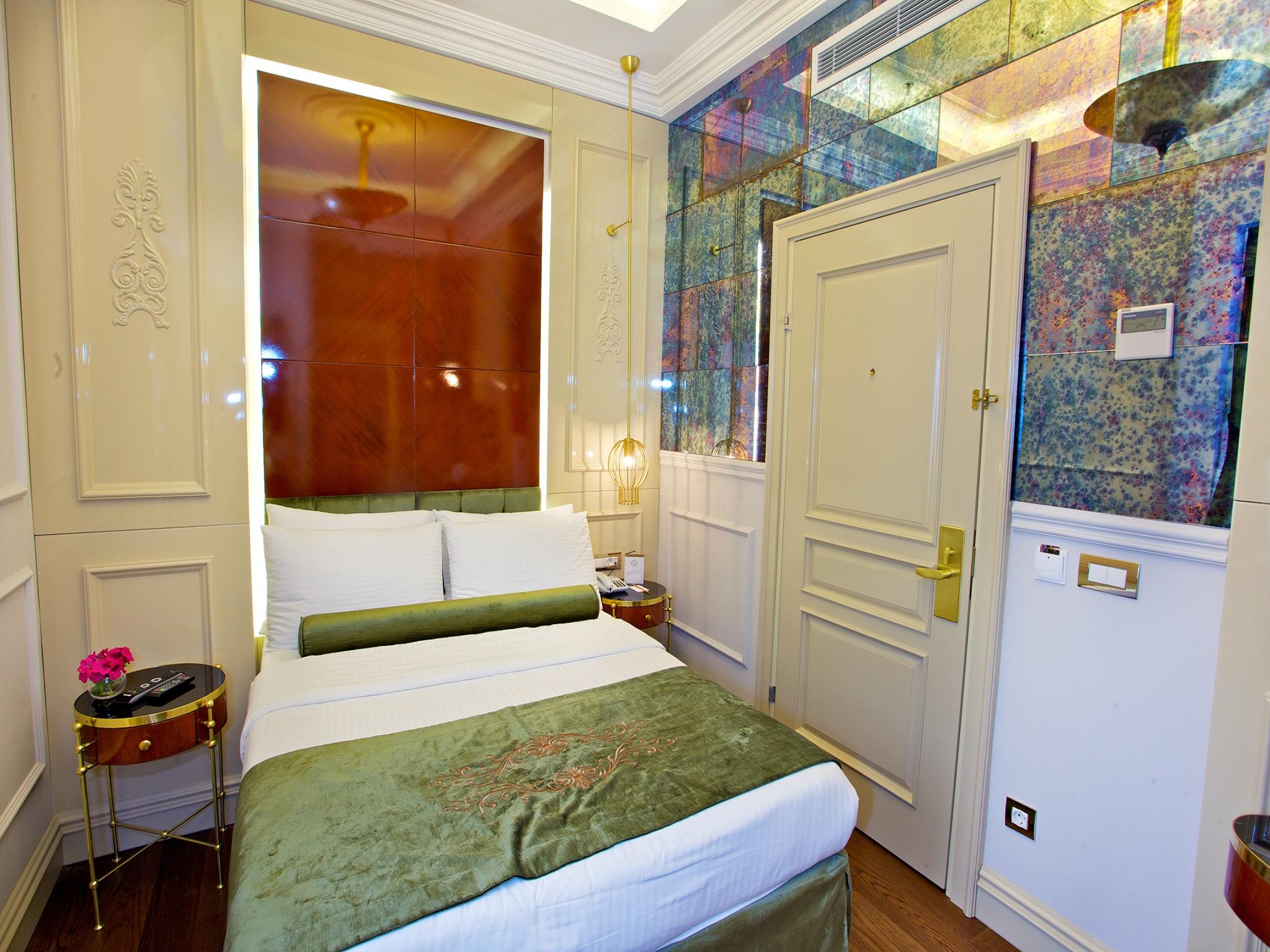 Taksim Star Hotel Истанбул Екстериор снимка